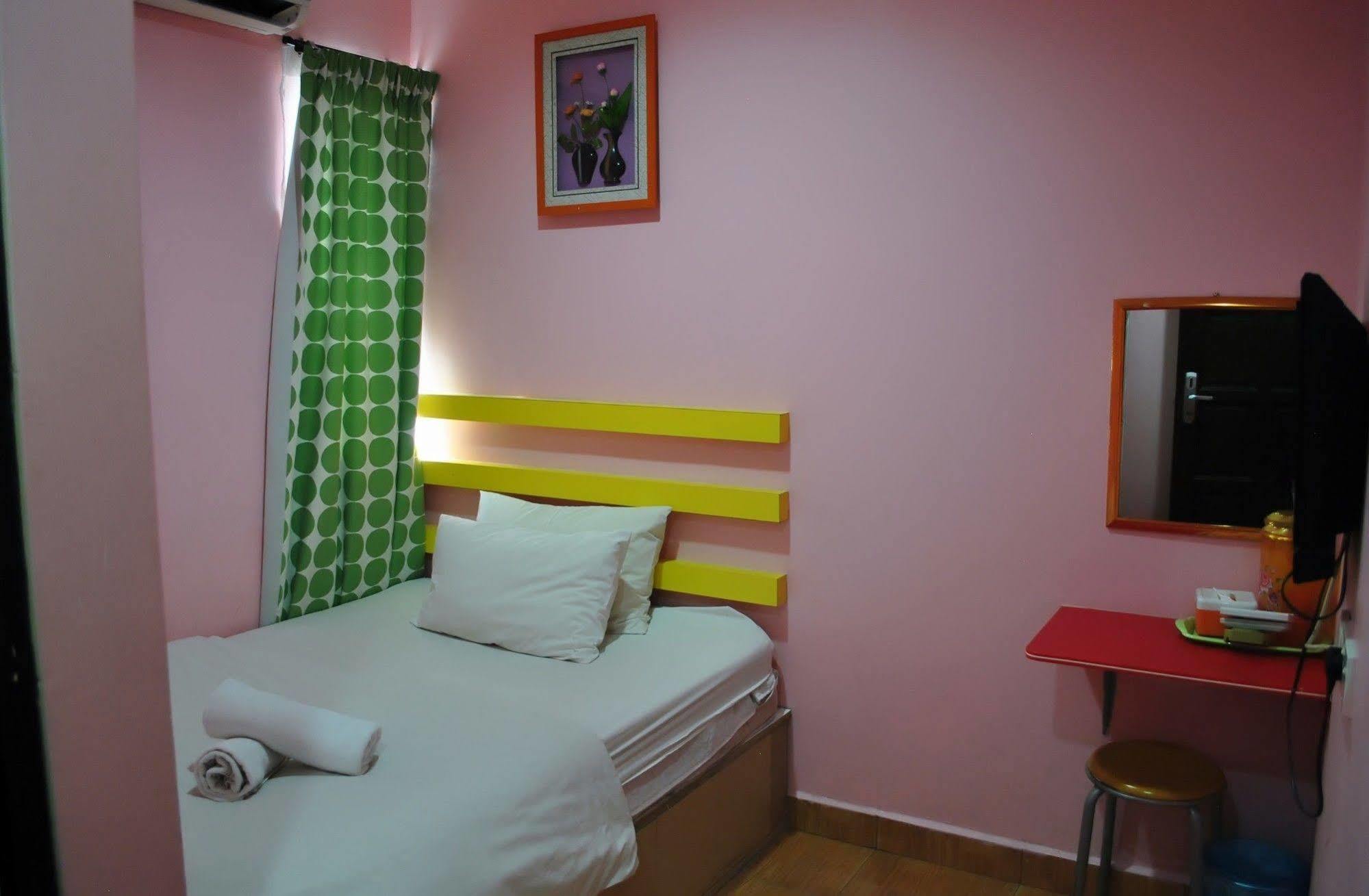 Rest & Go Hotel Shah Alam @ Uitm & Hospital シャー・アラム エクステリア 写真
